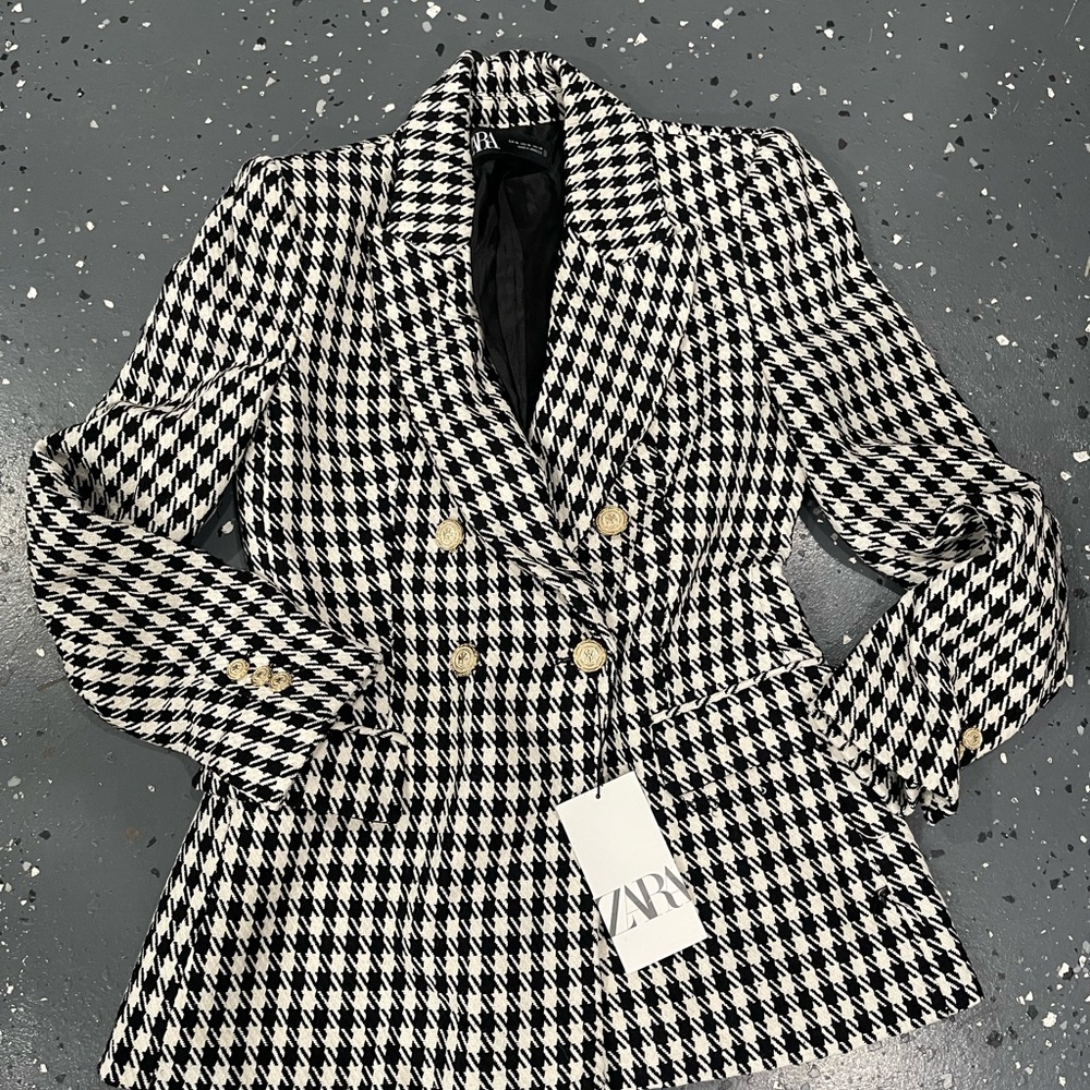 Zara Women's Houndstooth Blazer in Black and White - Picture 3 of 5